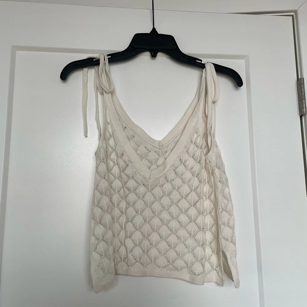 abercrombie crop tank - Picture 2 of 3